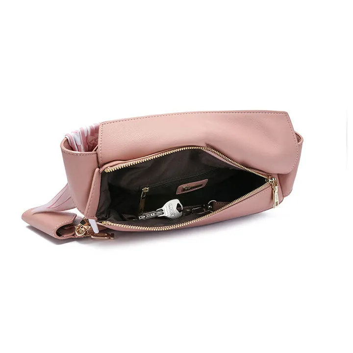 Timeless Chic Compact bag BD 145