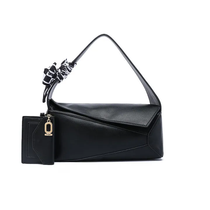 Timeless Chic Compact bag BD 145