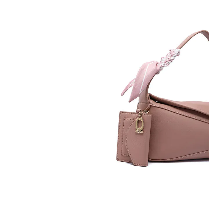 Timeless Chic Compact bag BD 145