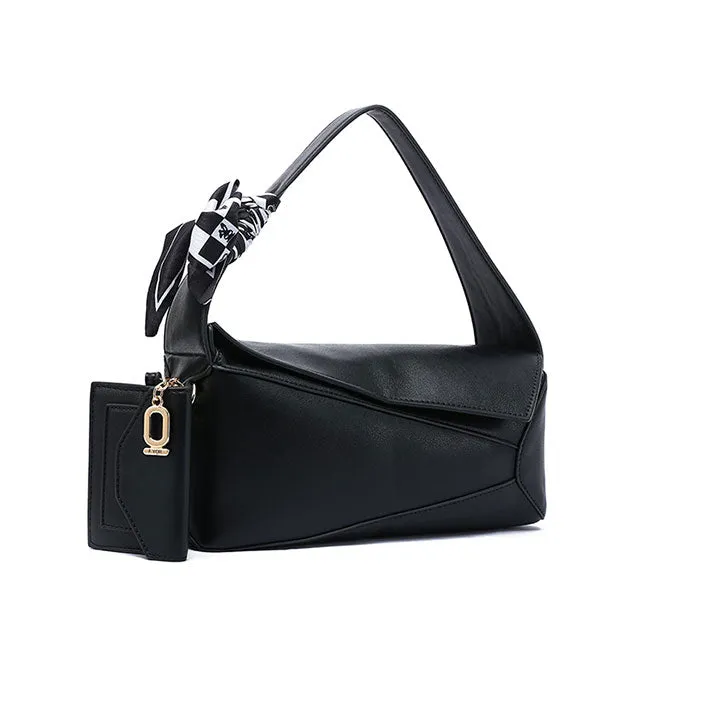 Timeless Chic Compact bag BD 145